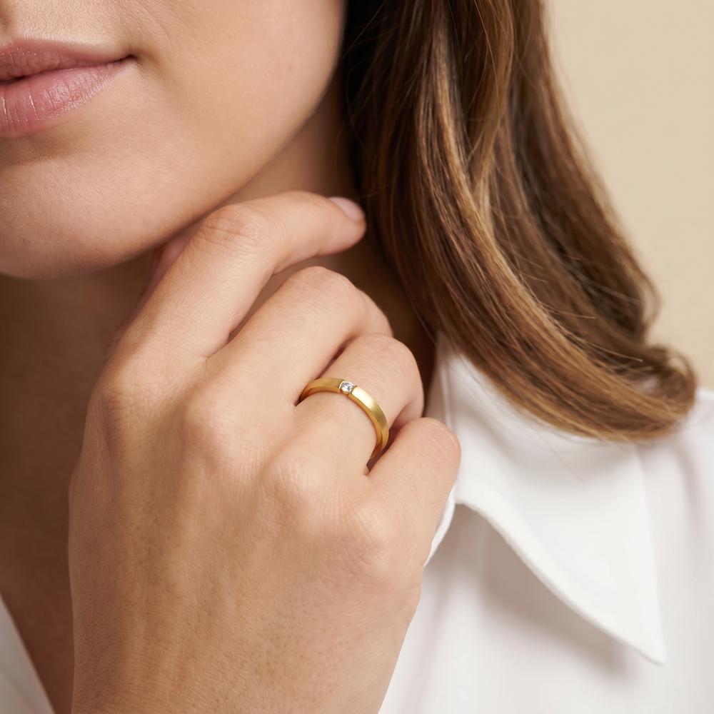 Solitär Ring 750/18 K Gelbgold Diamant 0.03 ct, w-si