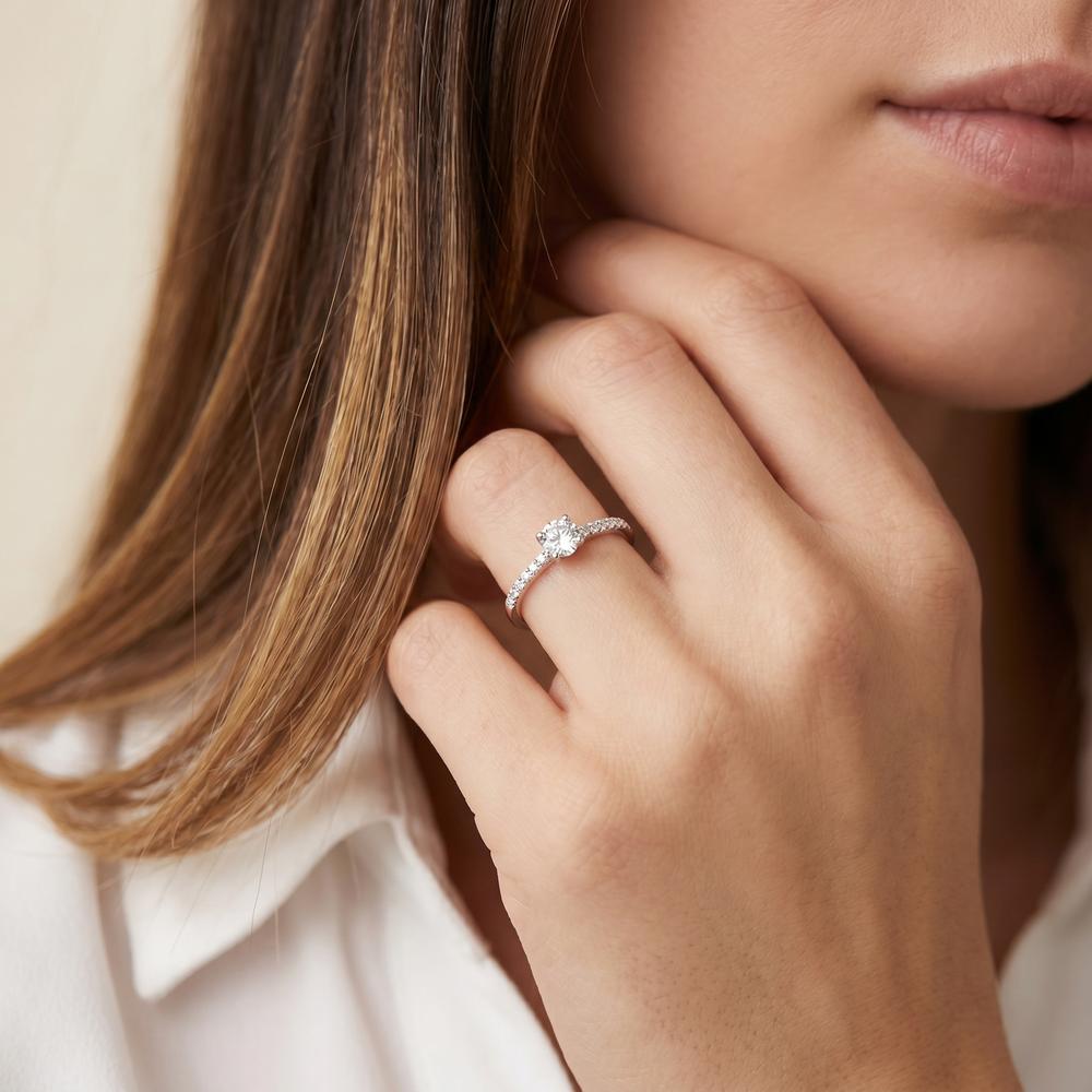 Solitär Ring 750/18 K Weissgold Diamant weiss, 0.04 ct, 8 Steine, Brillantschliff, w-si, Diamant weiss, 0.10 ct, Brillantschliff, w-si