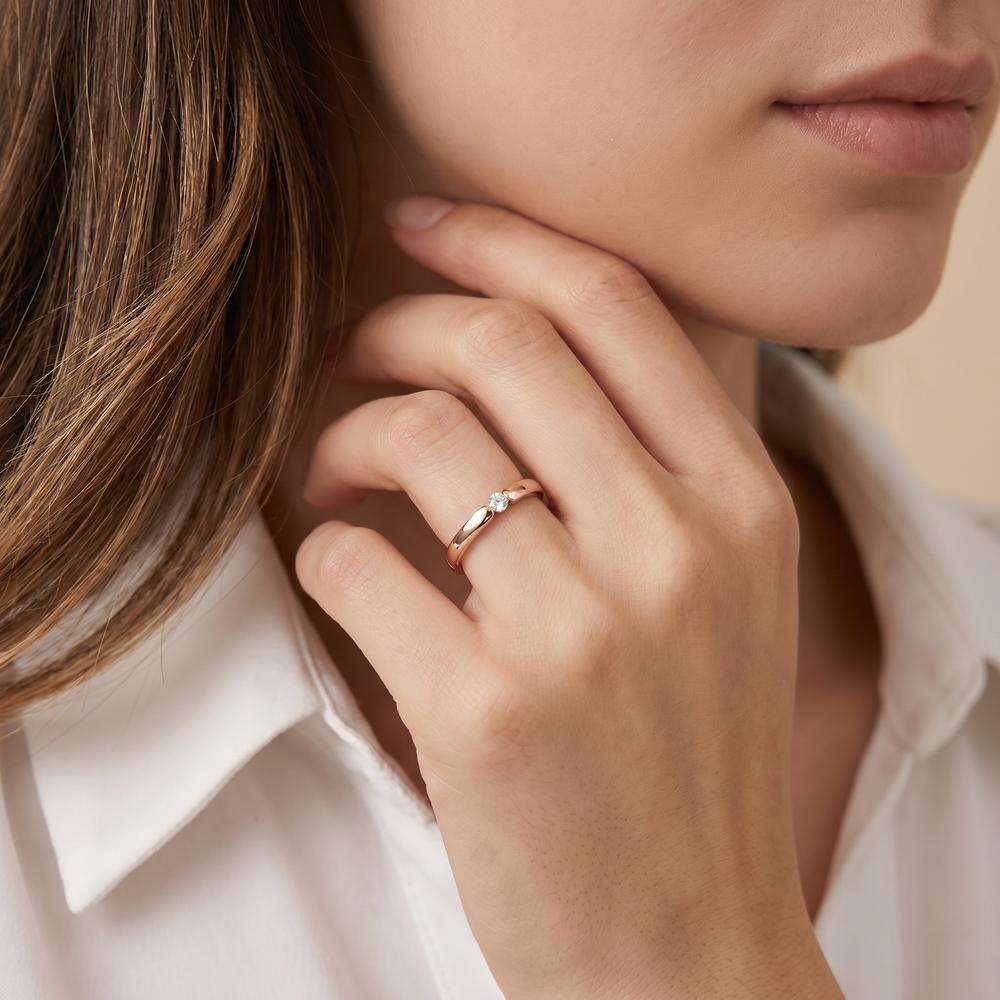 Solitär Ring 750/18 K Rosegold Diamant weiss, 0.06 ct, Brillantschliff, w-si
