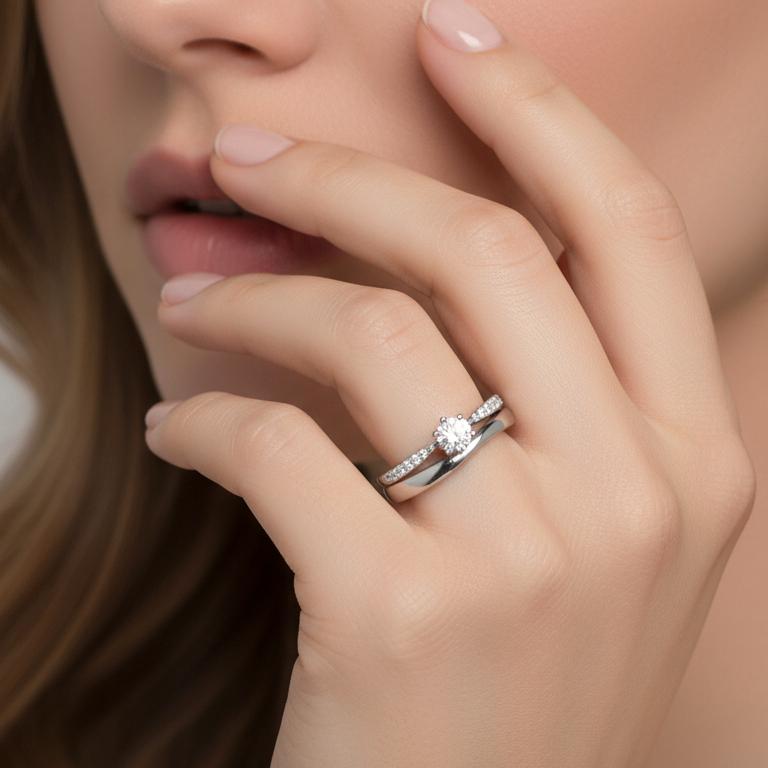 Solitär Ring 750/18 K Weissgold Diamant weiss, 0.15 ct, si